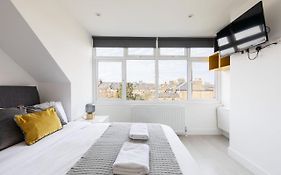 Anson Hotel Modern And Spacious Loft Suite
